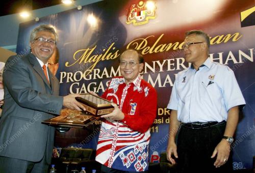 DATUK SERI UTAMA DR RAIS YATIM