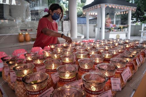 HARI WESAK