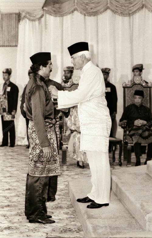 YANG DI-PERTUAN AGONG