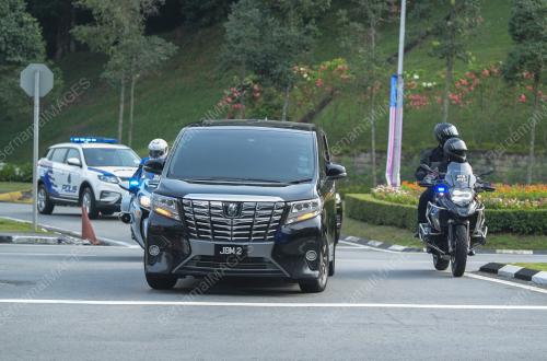 MESYUARAT KHAS PENGGAL KETIGA PARLIMEN KE-14