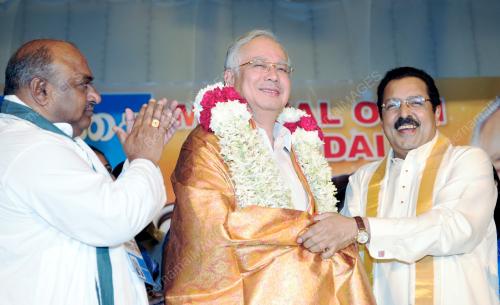 DATUK SERI MOHD NAJIB TUN RAZAK