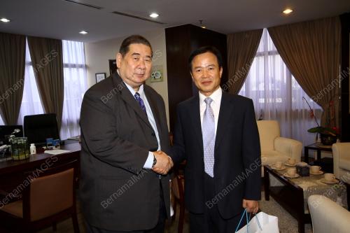 KL04_26814_DUTA_KOREA_26082014