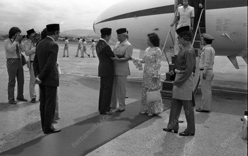 KL04_27012015_AGONG_TUDM