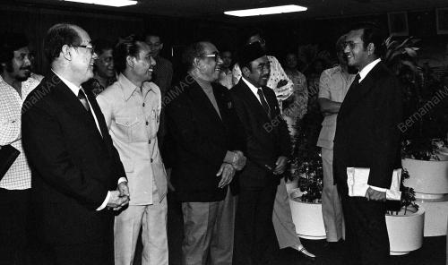 DATO' SERI DR. MAHATHIR MOHAMAD
