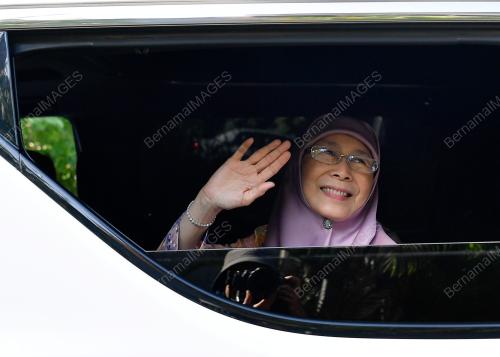 DATUK SERI DR WAN AZIZAH WAN ISMAIL