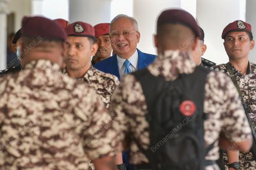 DATUK SERI NAJIB TUN RAZAK
