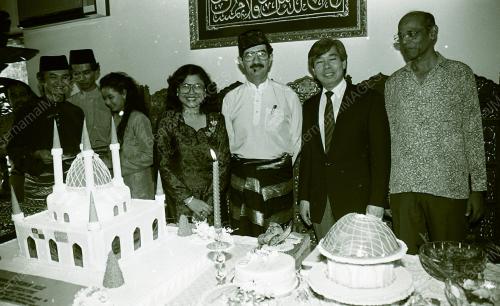 RAFIDAH AZIZ MENGHADIRI RUMAH TERBUKA