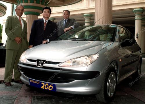 PEUGEOT 206