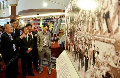 KL04_27052014_EXIBITION