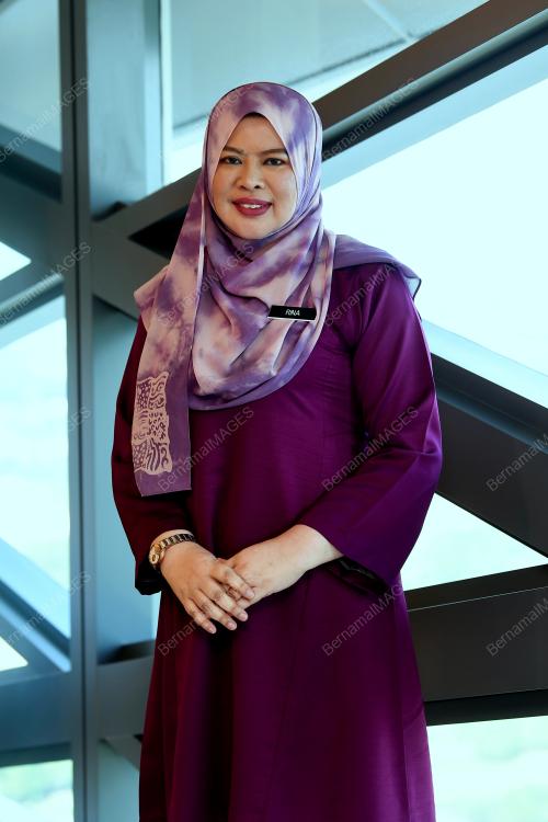 DATUK SERI RINA MOHD HARUN