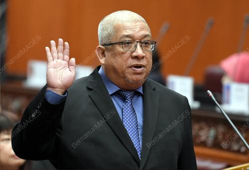 KL04_27082018_PARLIMEN