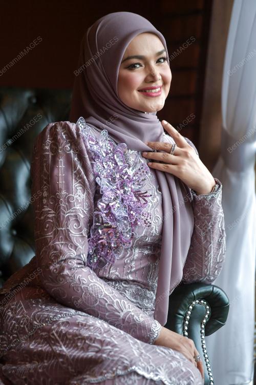 DATUK SERI SITI NURHALIZA