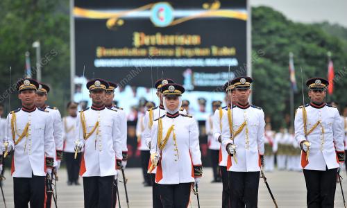 KL04_28012012_AGONG