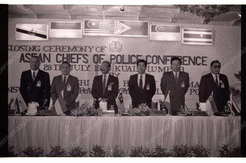 TAN SRI HANIFF OMAR