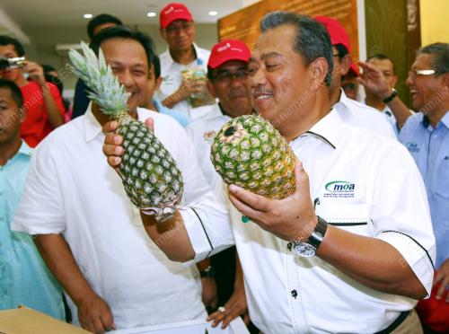 MUHYIDDIN YASSIN