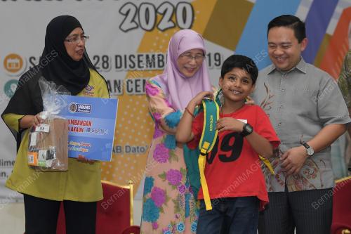DATUK SERI DR WAN AZIZAH WAN ISMAIL