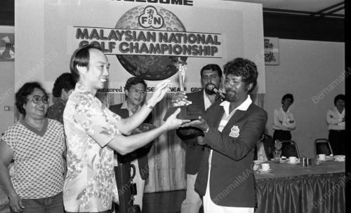 KL04_29012015_KEJOHANAN_GOLF