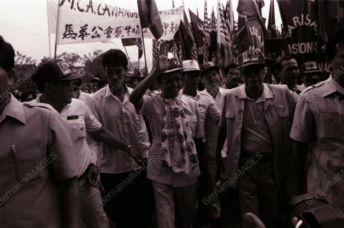 DATUK SERI DR. MAHATHIR BIN MOHAMAD