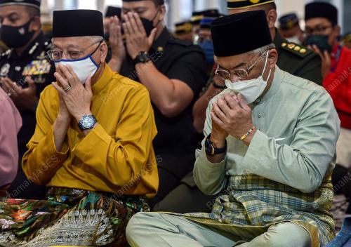 AL SULTAN ABDULLAH RI'AYATUDDIN AL MUSTAFA BILLAH SHAH