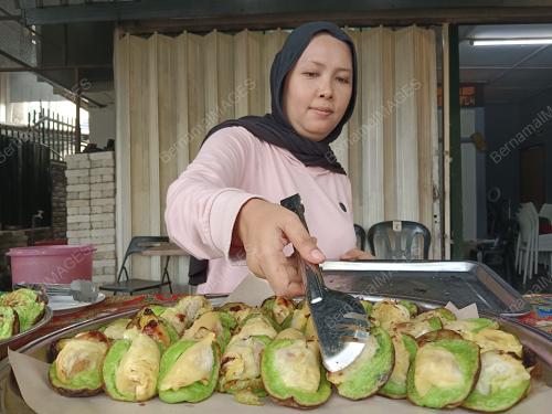 AKOK DURIAN
