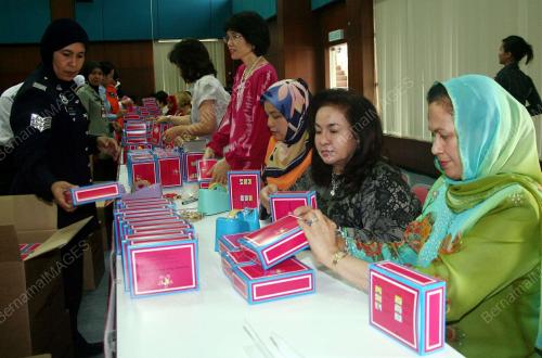 ROSMAH MANSOR