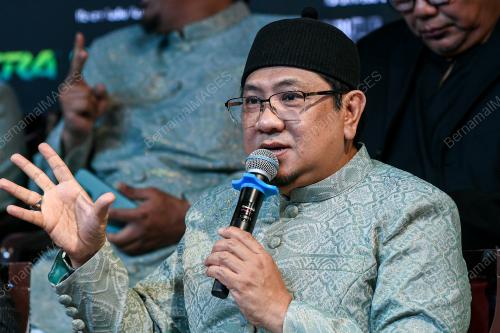 AZADAN ABD AZIZ