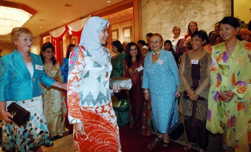 TUANKU NUR ZAHIRAH