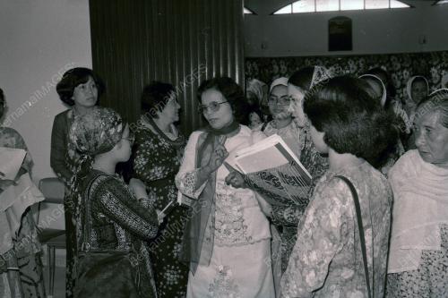 DATUK PADUKA AISHAH GHANI (menteri kebajikan masyarakat)