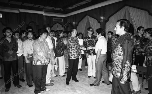 MAKAN MALAM