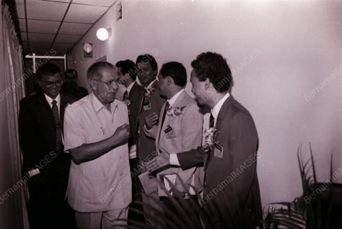 TENGKU DATUK SERI AHMAD RITHAUDDEEN (MENTERI PERTAHANAN)