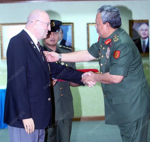 PANGLIMA TENTERA DARAT