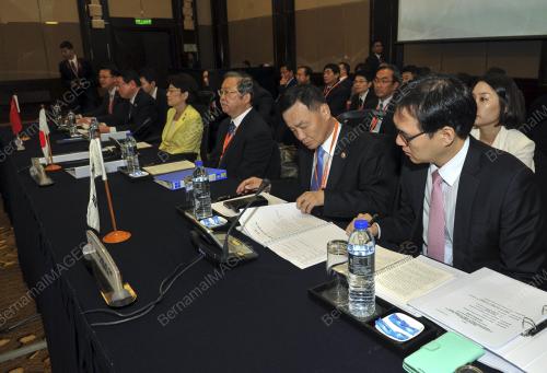 KL04_30092015_AMMTC