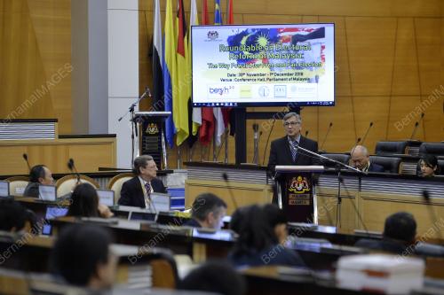 KL04_30112018_MEJA_BULAT