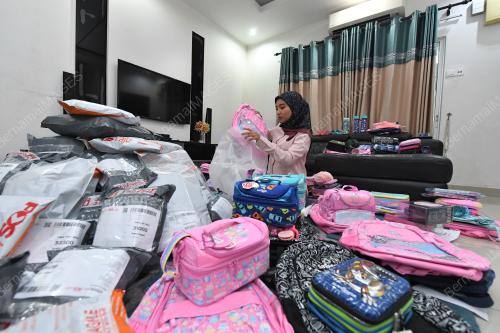 TINJAUAN PERSONAL SHOPPER