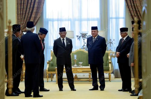 AL-SULTAN ABDULLAH RI'AYATUDDIN AL-MUSTAFA BILLAH SHAH