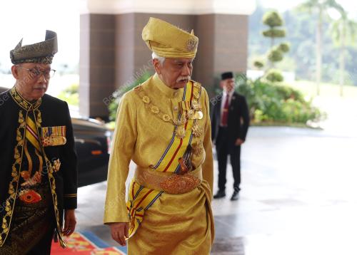 TUANKU MUHRIZ IBNI ALMARHUM TUANKU MUNAWIR