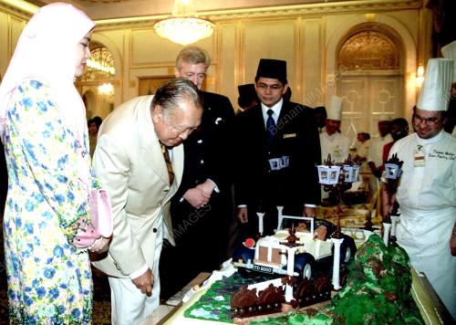 KL05-01_06_2000_AGONG-KEK_08012016