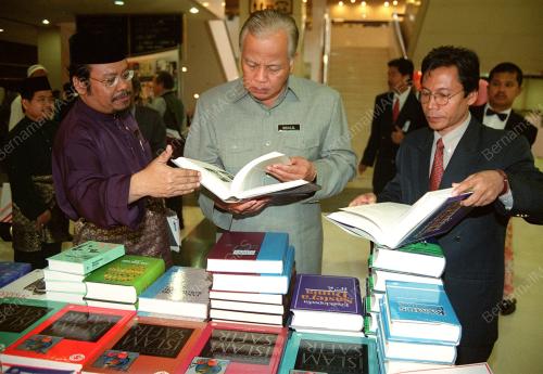 KL05-07_09_2000_BULAN_BAHASA_13012016