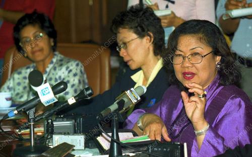 KL05-08_07_2001_BN_WANITA_28012016