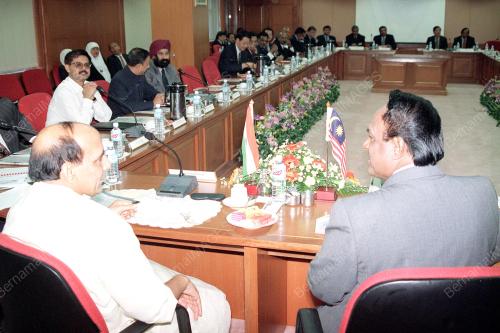KL05-11_07_2000_SAMY-MESYUARAT_11012016