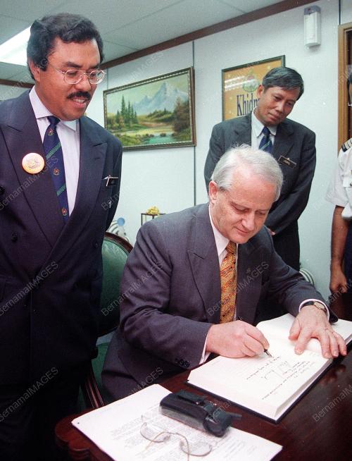 KL05-12_07_2000_ASEH-PHILIP_11012016