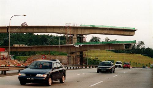 KL05-15_05_2000_BAHAYA_DI_ATAS_07012016