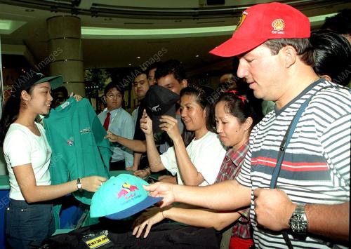 KL05-17-10_2000_SAUBER-LARIS_17102000