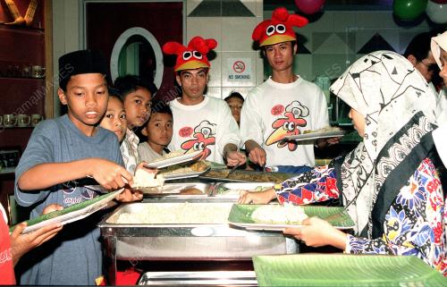 KL05-30_09_2000_RAFFLESIA_CHICK_13012016