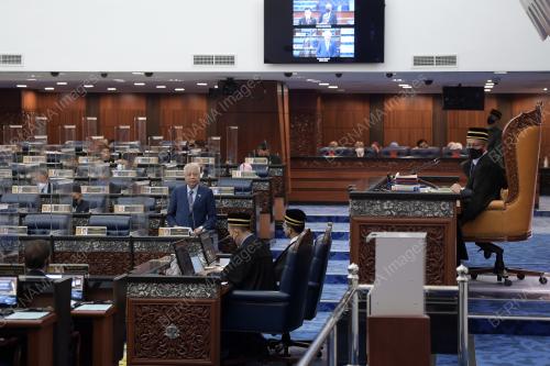 DATUK SERI ISMAIL SABRI YAAKOB