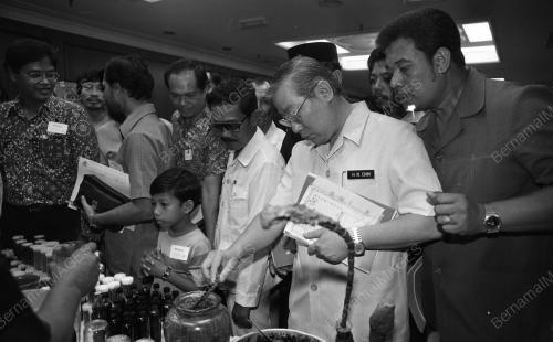 KL05_01092015_PAMERAN_TRADISIONAL