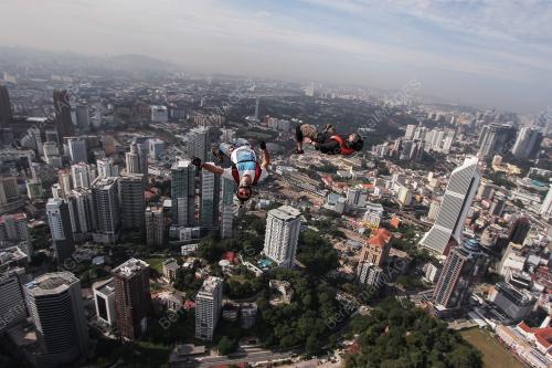 KL05_01102016_BASE_JUMP