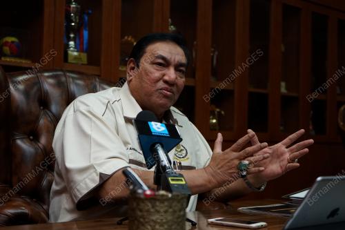 DATUK SERI AHMAD ISMAIL