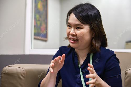 DR KONG SIK THIEN