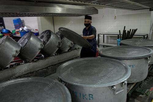 TINJAUAN PERSIAPAN PENYEDIAAN BUBUR LAMBUK MASJID JAMEK KG BARU